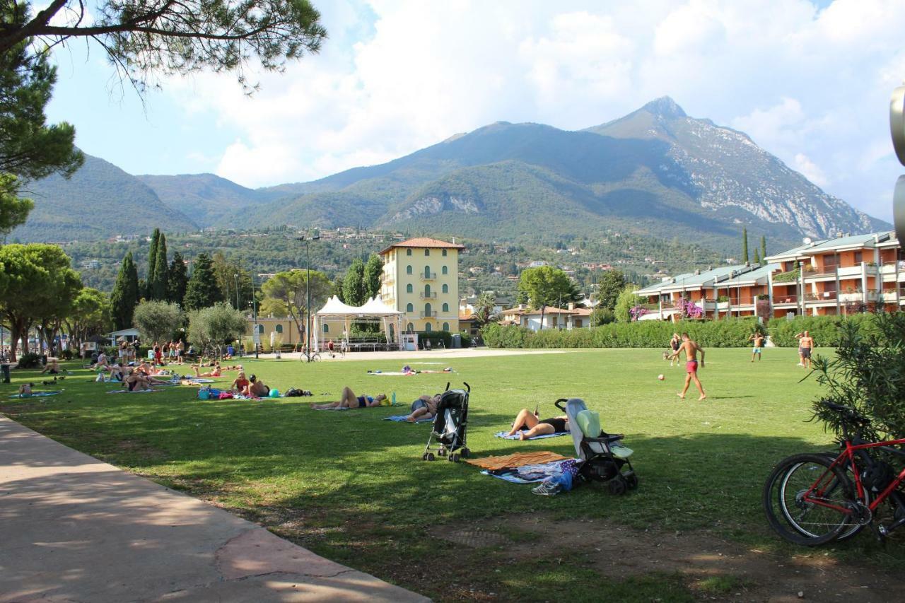 Appartamento Tre Ulivi Toscolano Maderno Exterior foto